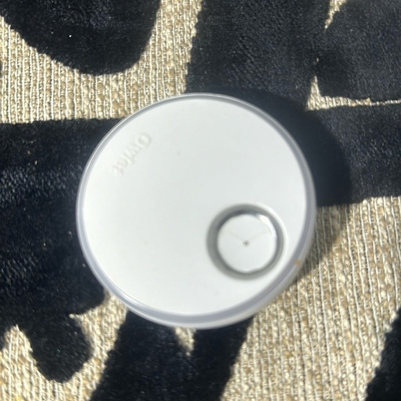 Owlet baby monitor base - Picture 1 of 2